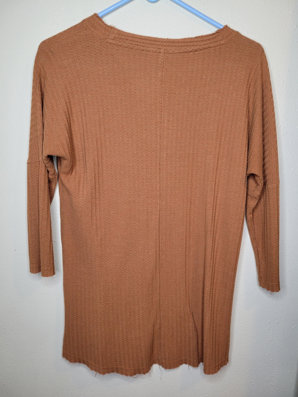 Source Unknown Rust Brown Ribbed V-Neck Button Tunic Sweater - Picture 3 of 3